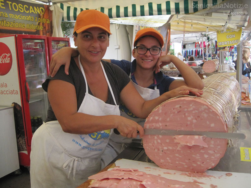 Stand gastronomico alla Fiera di Sant'Agostino