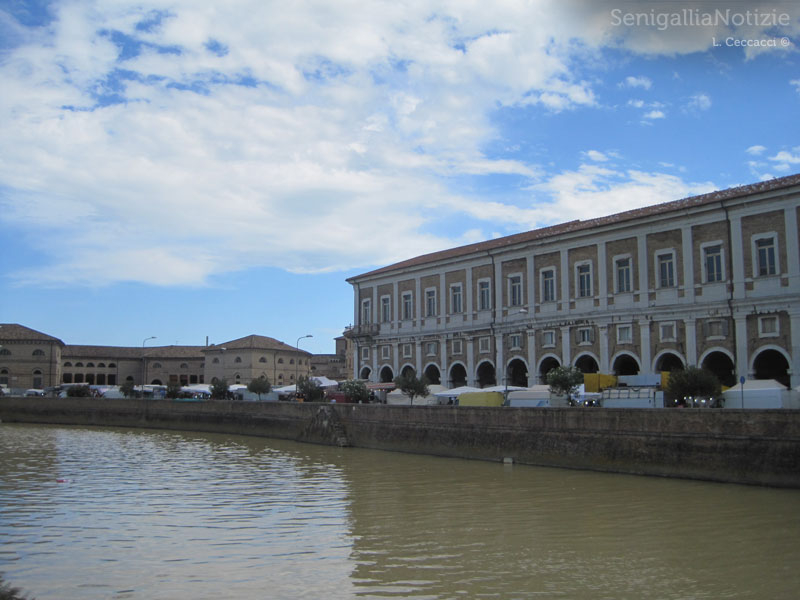 Fiera di Sant'Agostino 2013 - veduta dei Portici Ercolani