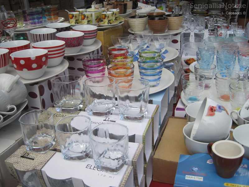 Bancarella alla Fiera 2013 di Senigallia