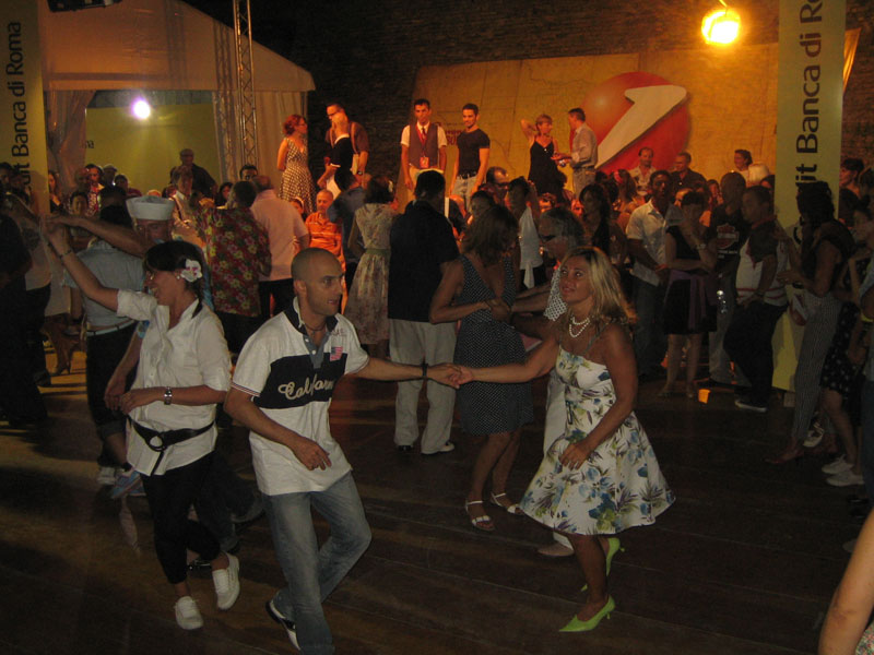 Si balla all'Unicredit Stage