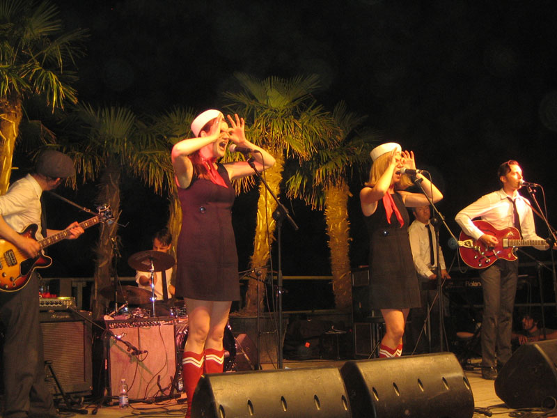 The Montesas suonano al Summer Jamboree