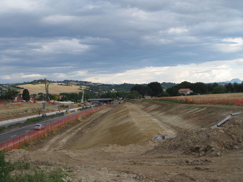 Dal cavalcavia di via Camposanto Vecchio, guardando verso sud