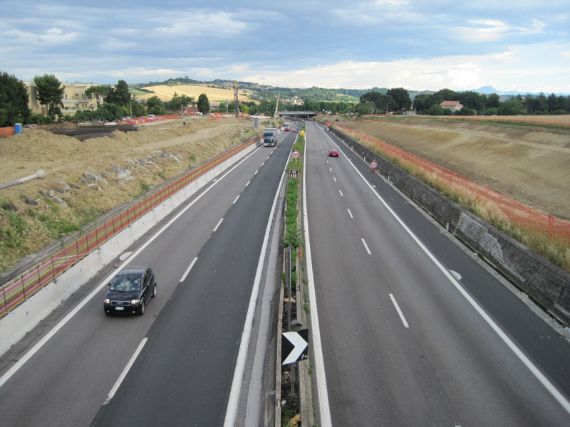 Dal cavalcavia di via Camposanto Vecchio, guardando verso sud