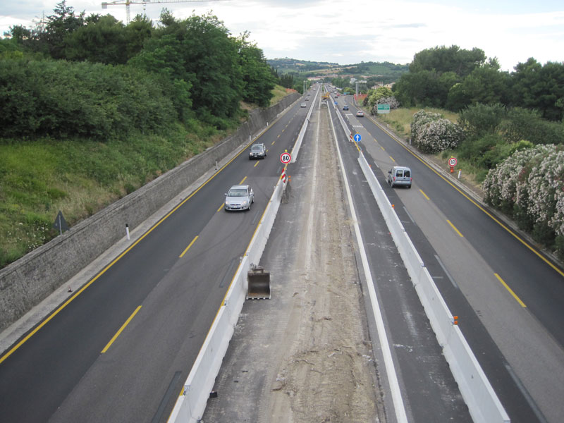 Dal cavalcavia di strada del Giardino, guardando verso nord