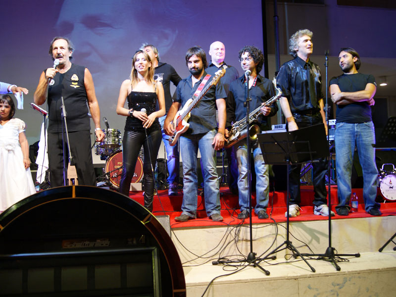 Andrea Mingardi e la sua band