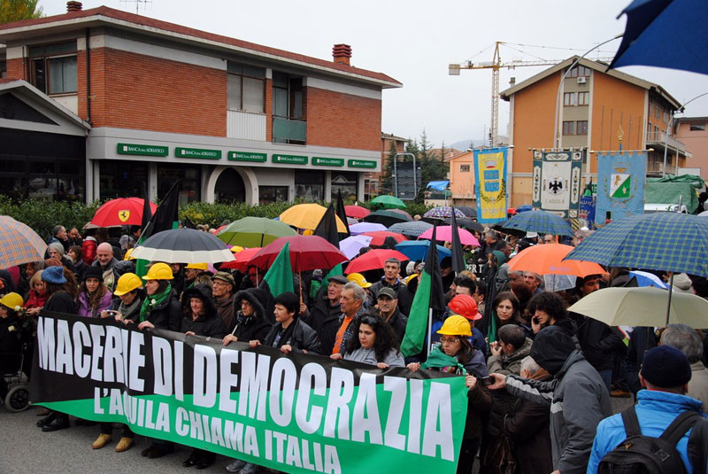 Manifestazione a L'Aquila