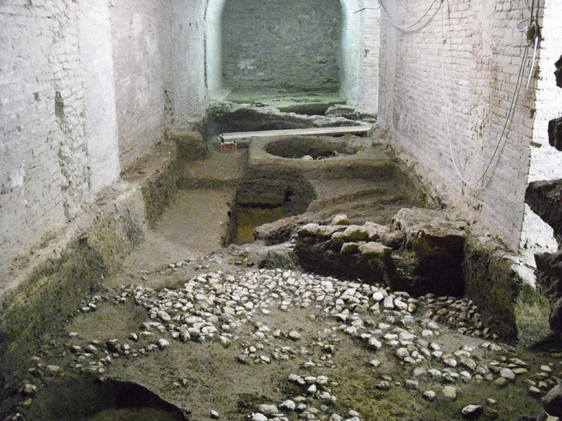 Lo scantinato di via Cavallotti luogo del ritrovamento - altra sala