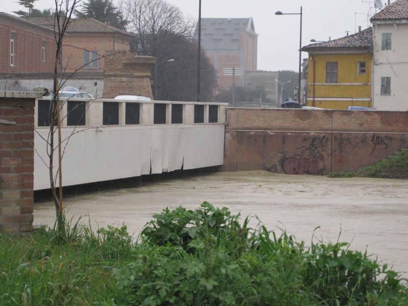 Ponte Portone danneggiato dalla piena del Misa