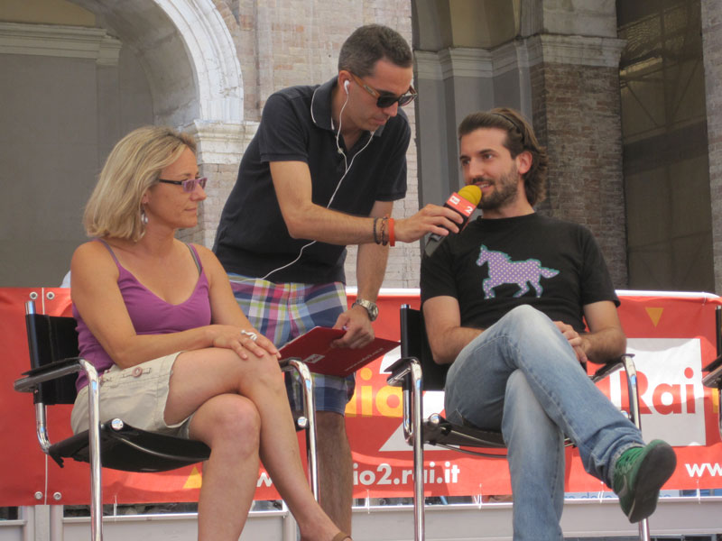 ... poi della mostra-mercato di gioielli alla Rotonda di Senigallia