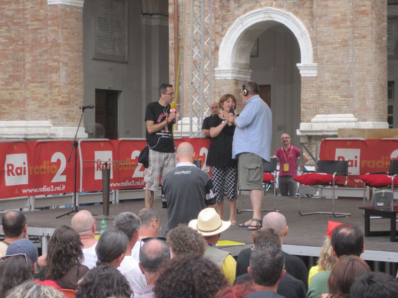 La signora a cui sono stati restituiti i soldi persi al concerto della sera prima