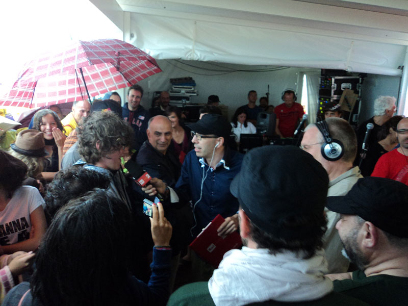 Filippo Solibello non rinuncia alle interviste tra il pubblico