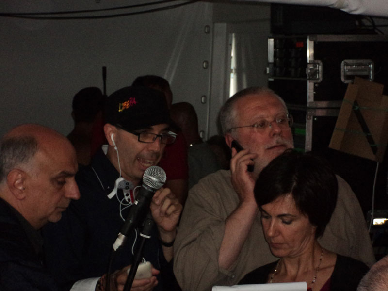 Salta la corrente per il temporale, la trasmissione termina al telefono