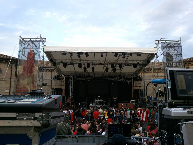 Caparezza in concerto al Foro per il Caterraduno 2011