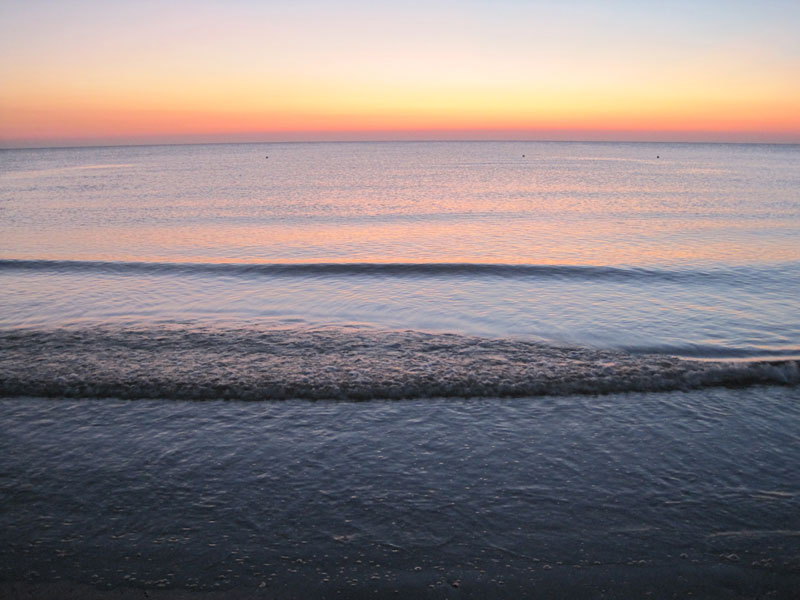 I chiarori dell'alba hanno sancito la fine della Notte della Rotonda