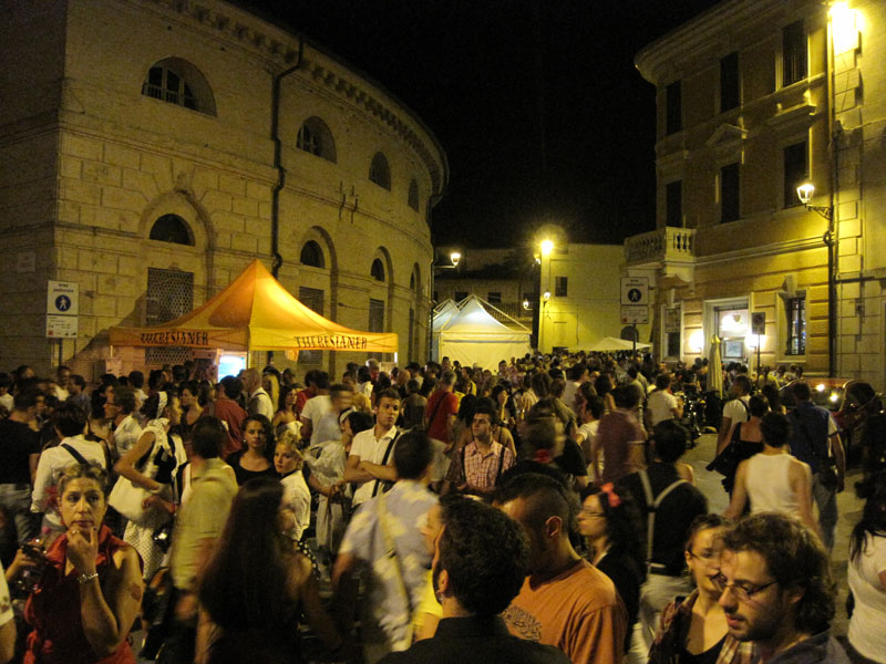 L'imbocco di Piazza Manni