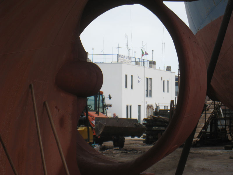 Le zone più frequentate del porto di Senigallia a un passo da quelle più in degrado