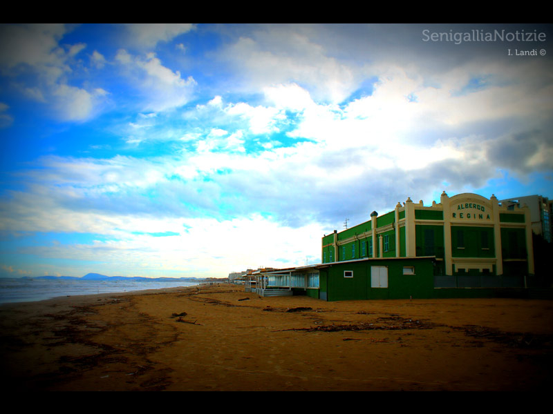 11/01/2014 - L'Albergo Regina e la spiaggia di levante