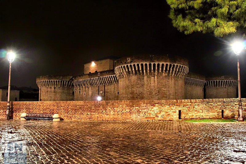 14/01/2017 - La Rocca di notte