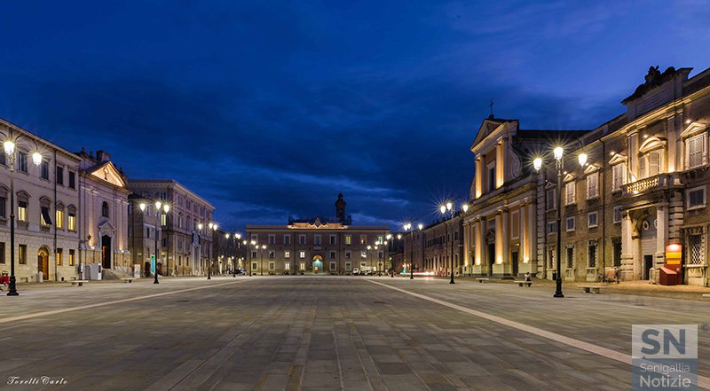 10/01/2018 - Luci in piazza