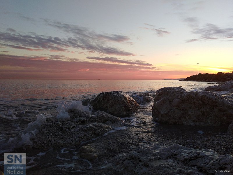 21/01/2018 - Marzocca. Rosa ...come il mare!