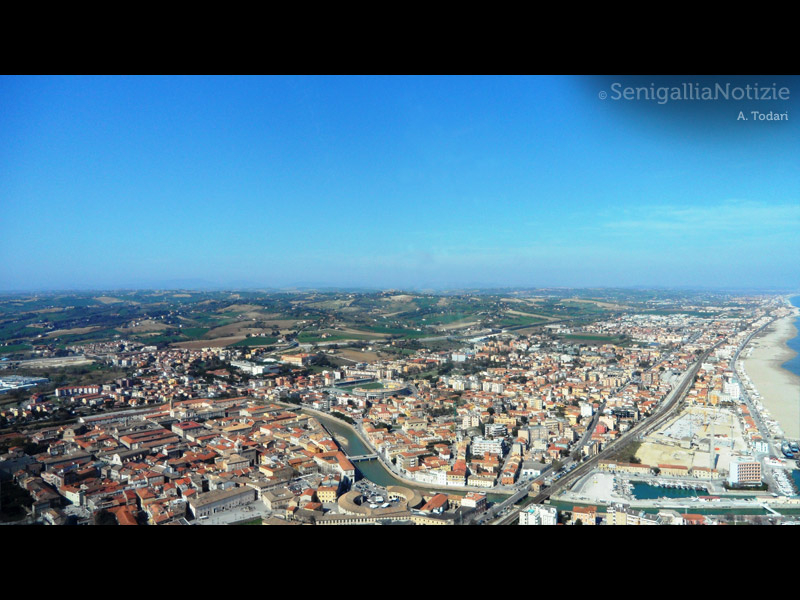 03/06/2012 - Veduta area del centro di Senigallia