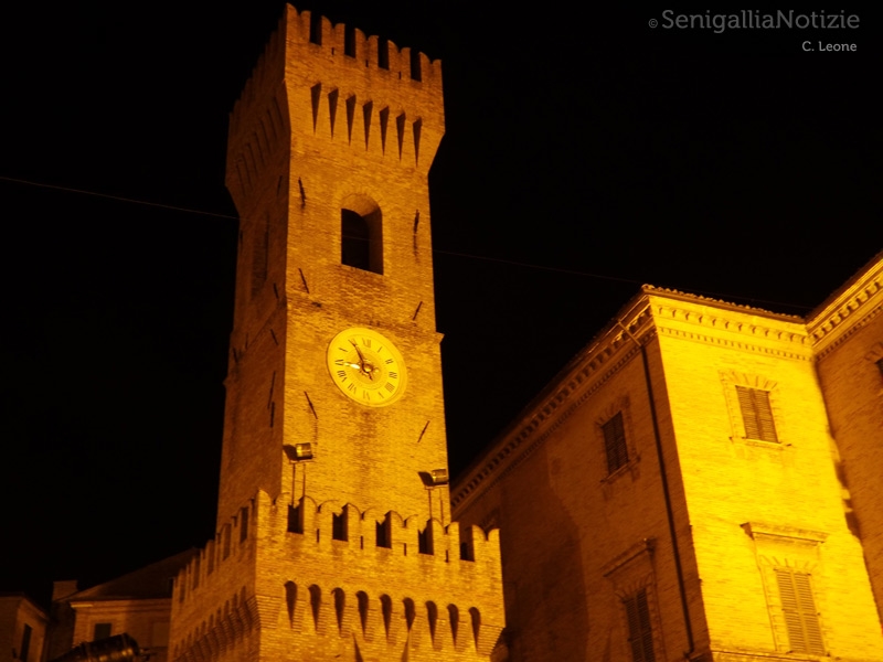 09/06/2013 - La torre civica di Ostra