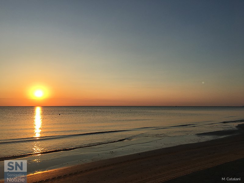 20/06/2017 - Alba in riva