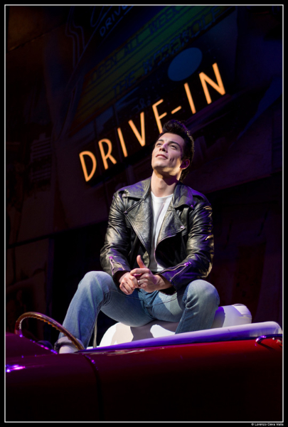 Danny Zuko in Grease al teatro La Fenice di Senigallia