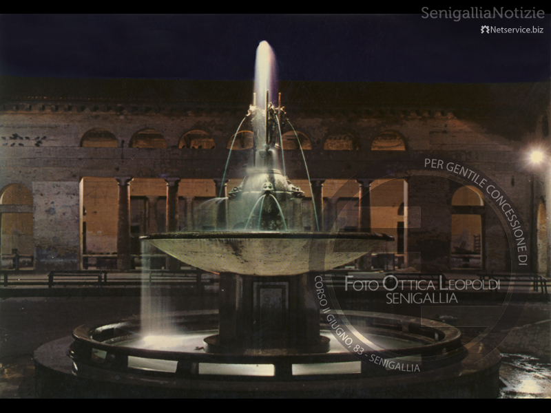 Vecchia fontana del Foro Annonario - Leopoldi-2226