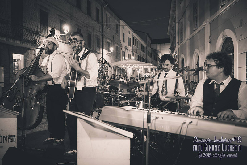 Tanti musicisti portati dal Summer Jamboree a Senigallia