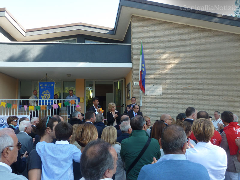 Tante persone all'inaugurazione della San Gaudenzio di Senigallia