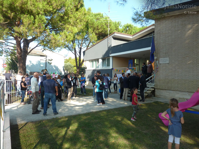 Le persone presenti all'inaugurazione della San Gaudenzio di Senigallia