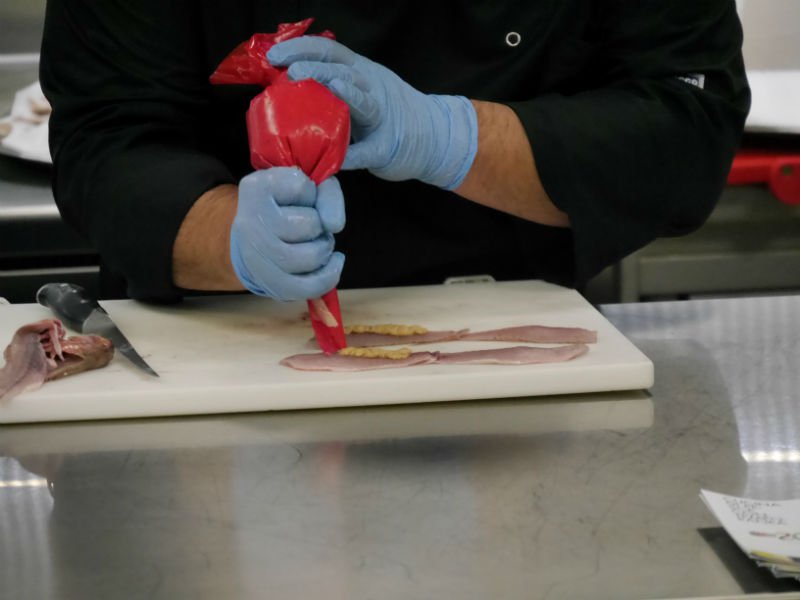 Incontri di Cucina per Amatori - Preparazione triglie ripiene