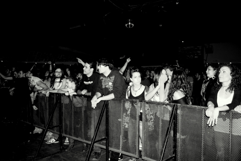 Pubblico al Mamamia per i Kurnalcool