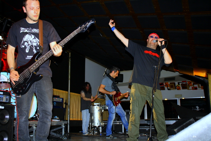 I Kurnalcool dal vivo al Mamamia di Senigallia