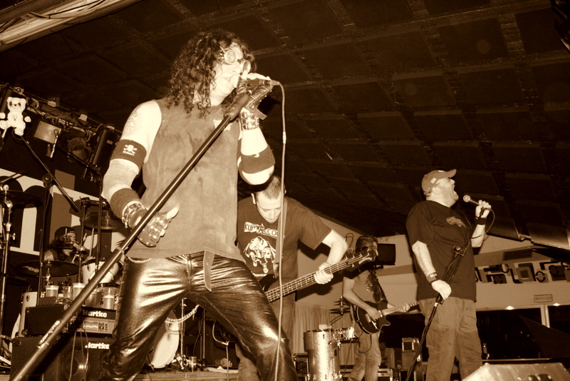 I Kurnalcool dal vivo al Mamamia di Senigallia