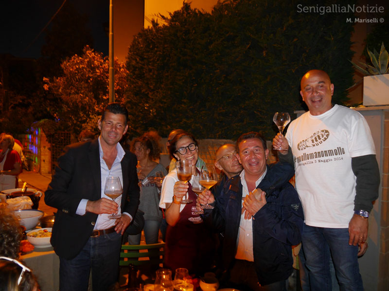 La Sfangata: foto di gruppo con Sindaco e Assessori