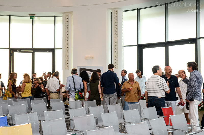 Gli ospiti di Legg10nline durante l'aperitivo offerto