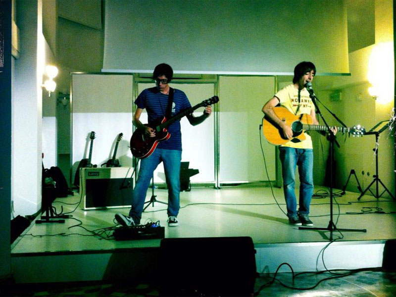 2 a.m. sul palco della Rotonda a Mare