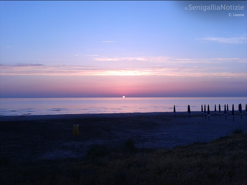 26/07/2015 - L'alba si colora di rosa...