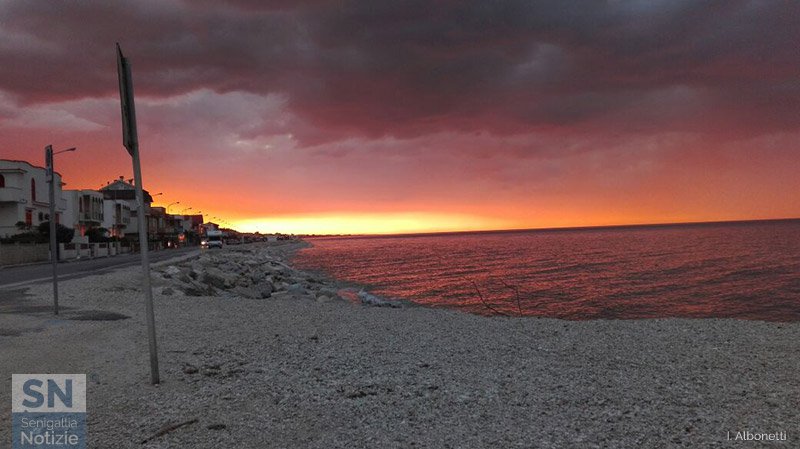 08/07/2017 - Tramonto da sud