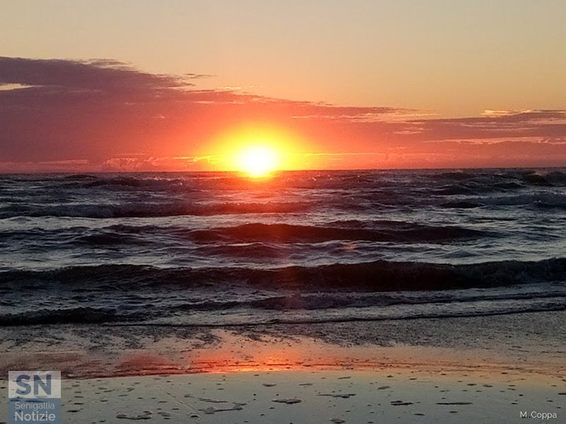 14/07/2017 - Sorge dal mare