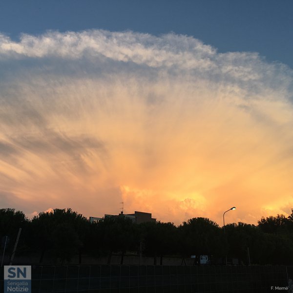 16/07/2017 - Forme in cielo