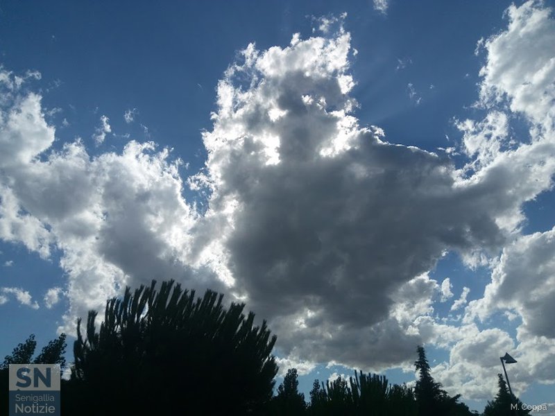 26/07/2017 - Nuvole in controluce