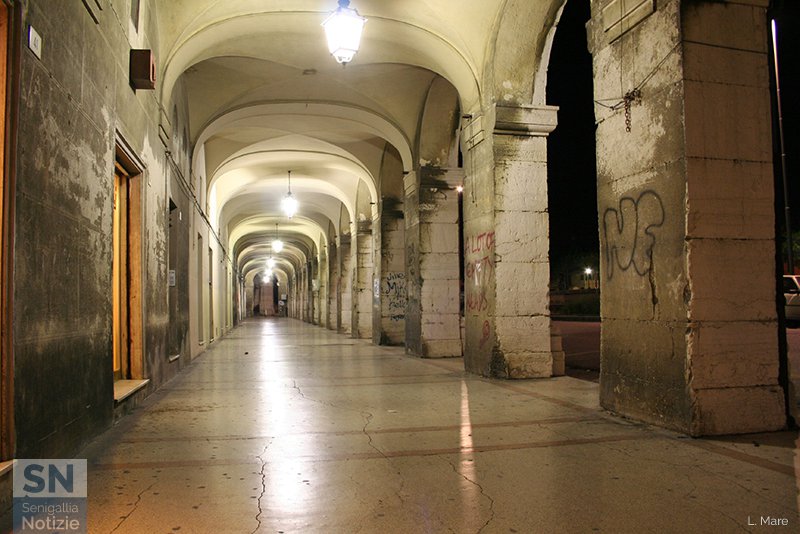 31/07/2017 - Portici di notte
