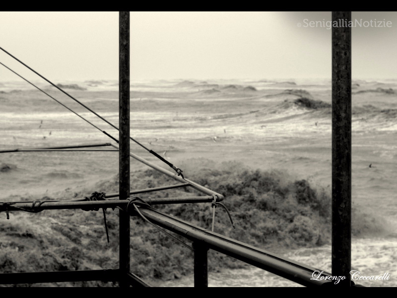 23/05/2015 - Onde del mare