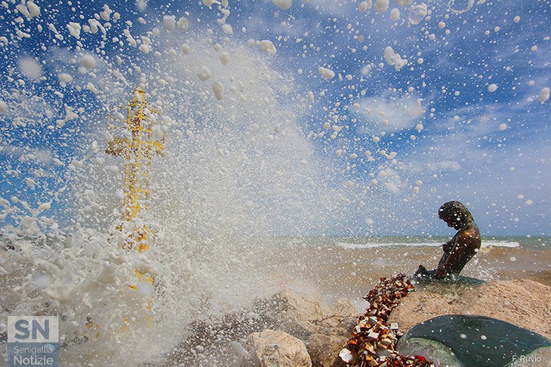 14/05/2016 - Ondata su Penelope