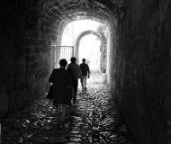 08/05/2017 - Passi al buio