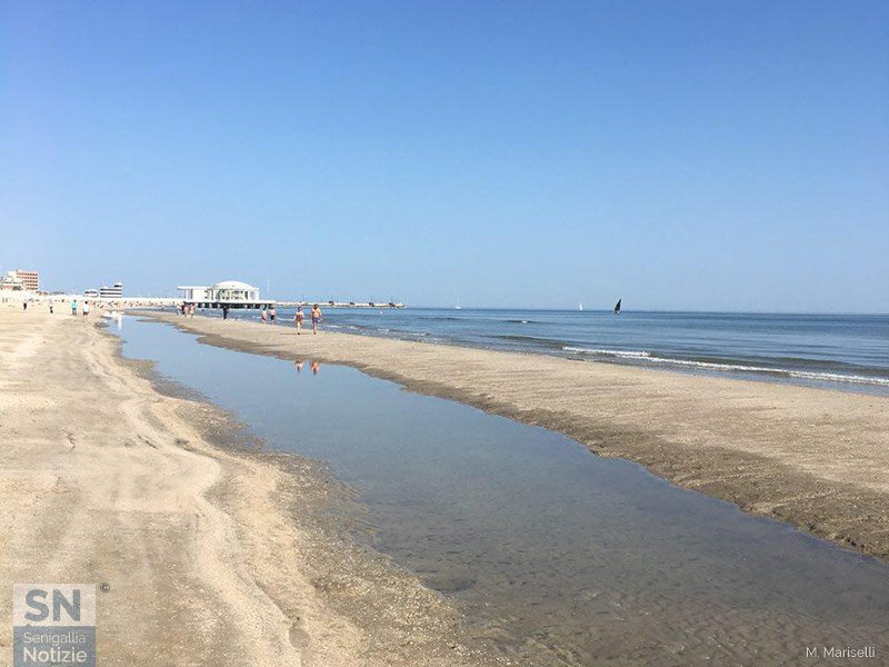 16/05/2018 - Primi bagnanti