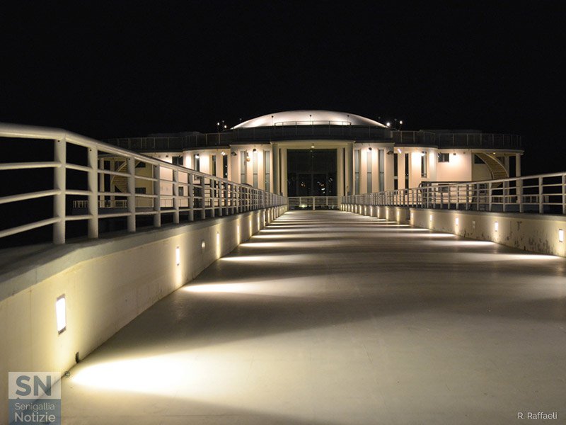 21/05/2018 - La Rotonda, un gioiello che brilla nella notte